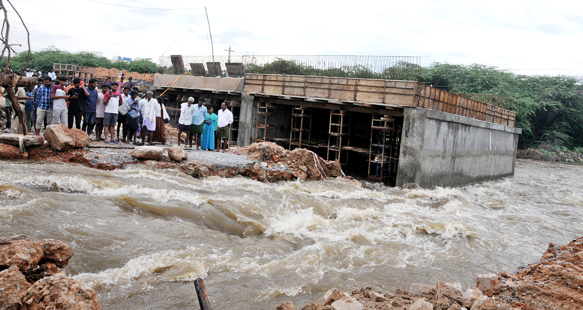 Heavy Rains in Sri Satyasai Dist - Sakshi13