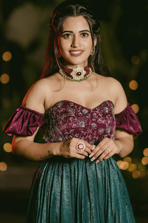 Sravanthi Chokarapu Latest Photoshoot Stills - Sakshi2