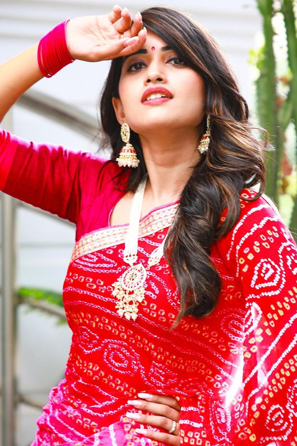 Sravanthi Chokarapu Latest Photoshoot Stills - Sakshi20