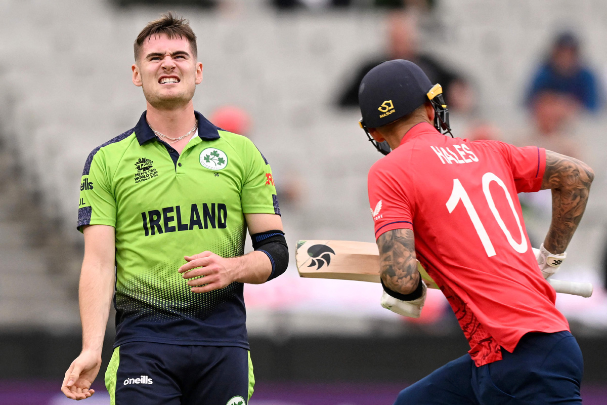 Ireland win By 5 Runs Over England - Sakshi2
