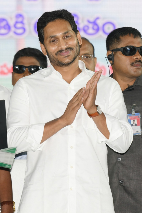 CM YS Jagan At Nelaturu Public Meeting - Sakshi25