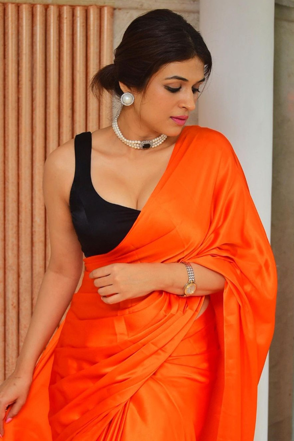 Shraddha Das Latest Photos - Sakshi6