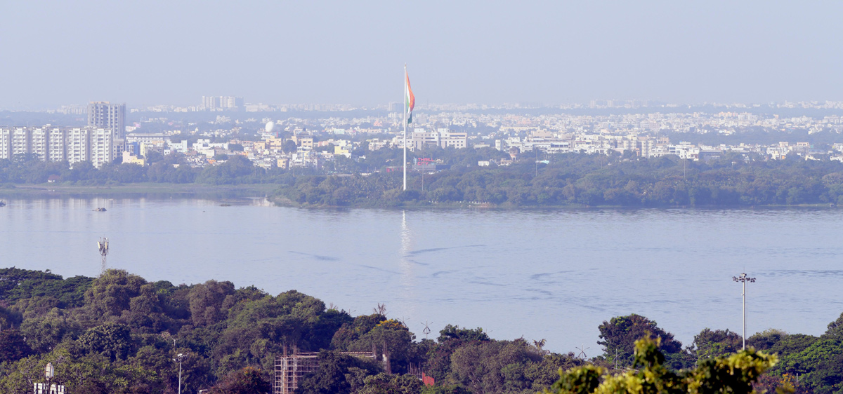 Cold Intensity Increases In Hyderabad - Sakshi11