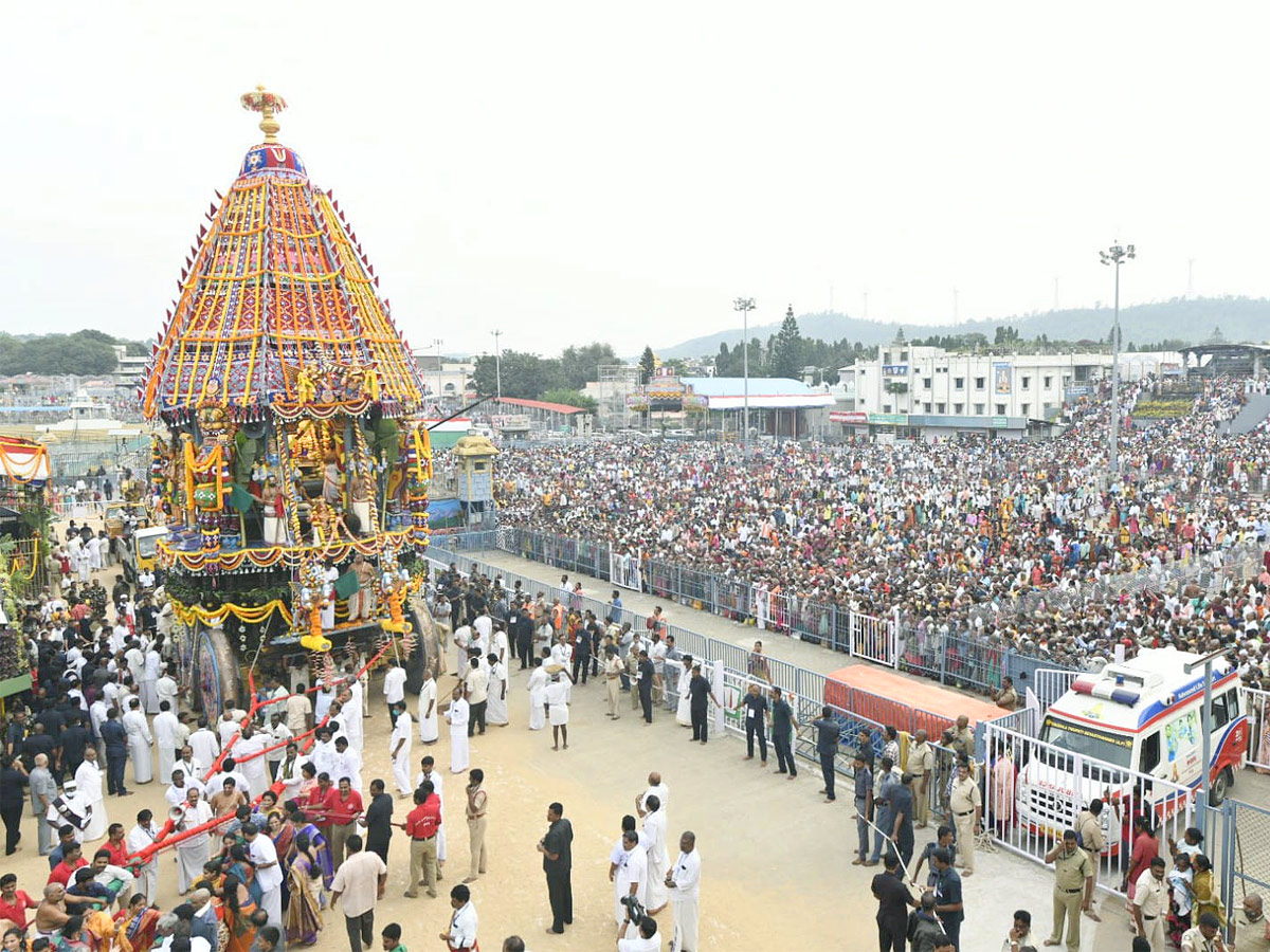 Tirumala Brahmotsavam 2022: Rathotsavam Grandly held in Tirumala - Sakshi8