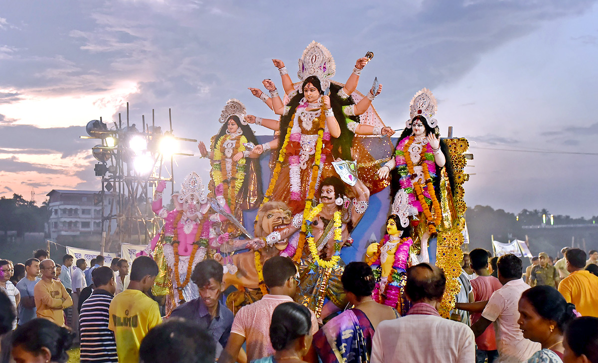 Devi Durga Being Immersed In Ganga River - Sakshi23