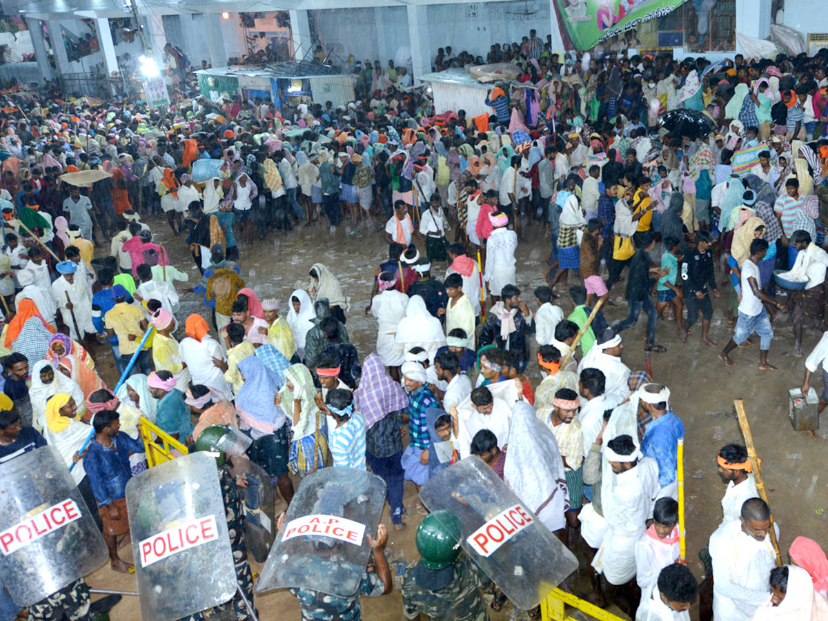 Bunny Festival Devaragattu Kurnool District - Sakshi22