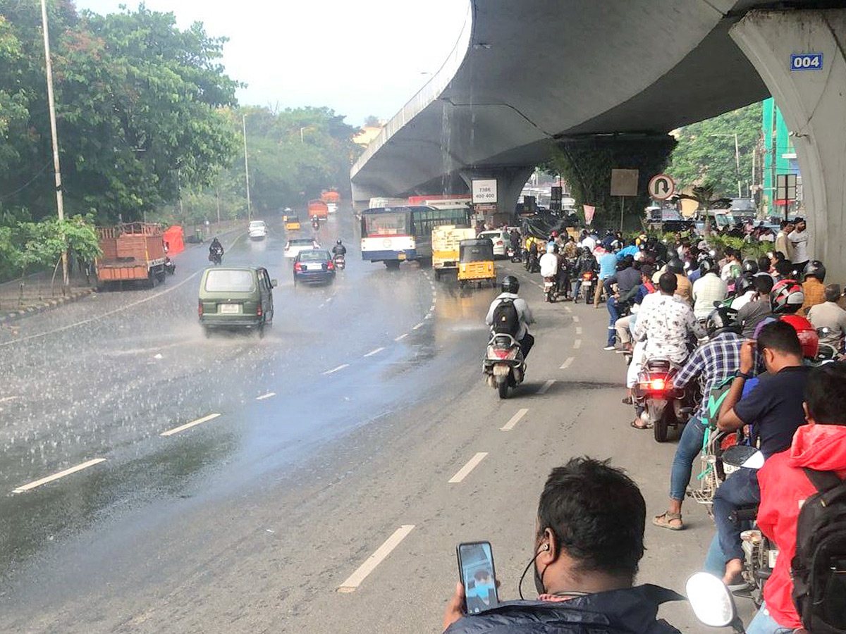 Heavy Rain in Hyderabad Photo Gallery - Sakshi4