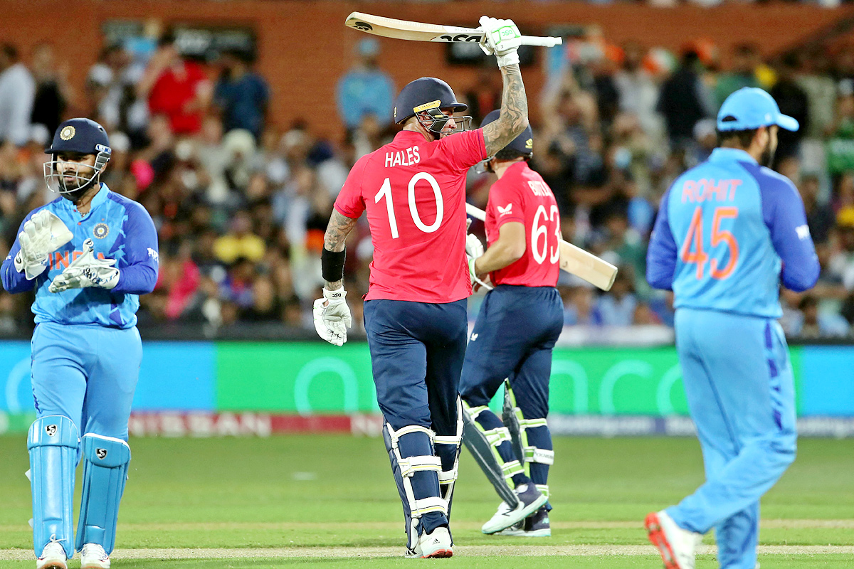 England Win By India In T20 World Cup - Sakshi1