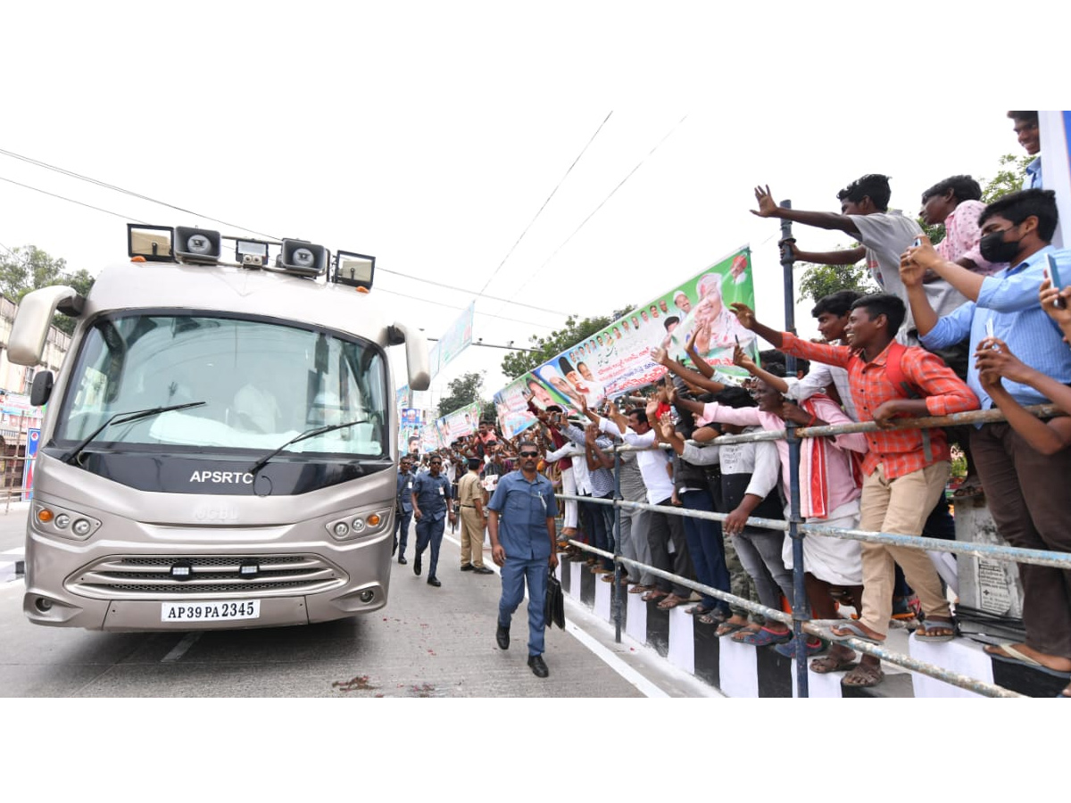 CM YS Jagan Palnadu and Guntur District Tour Photo Gallery - Sakshi5