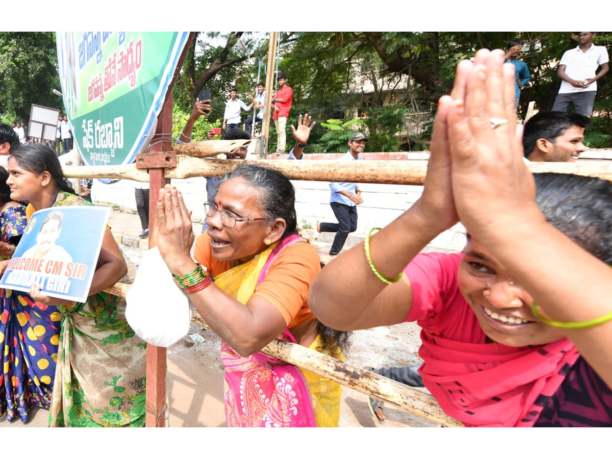 CM YS Jagan Palnadu and Guntur District Tour Photo Gallery - Sakshi3