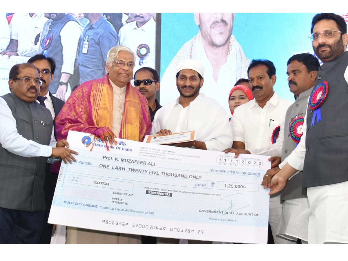 CM YS Jagan Palnadu and Guntur District Tour Photo Gallery - Sakshi38