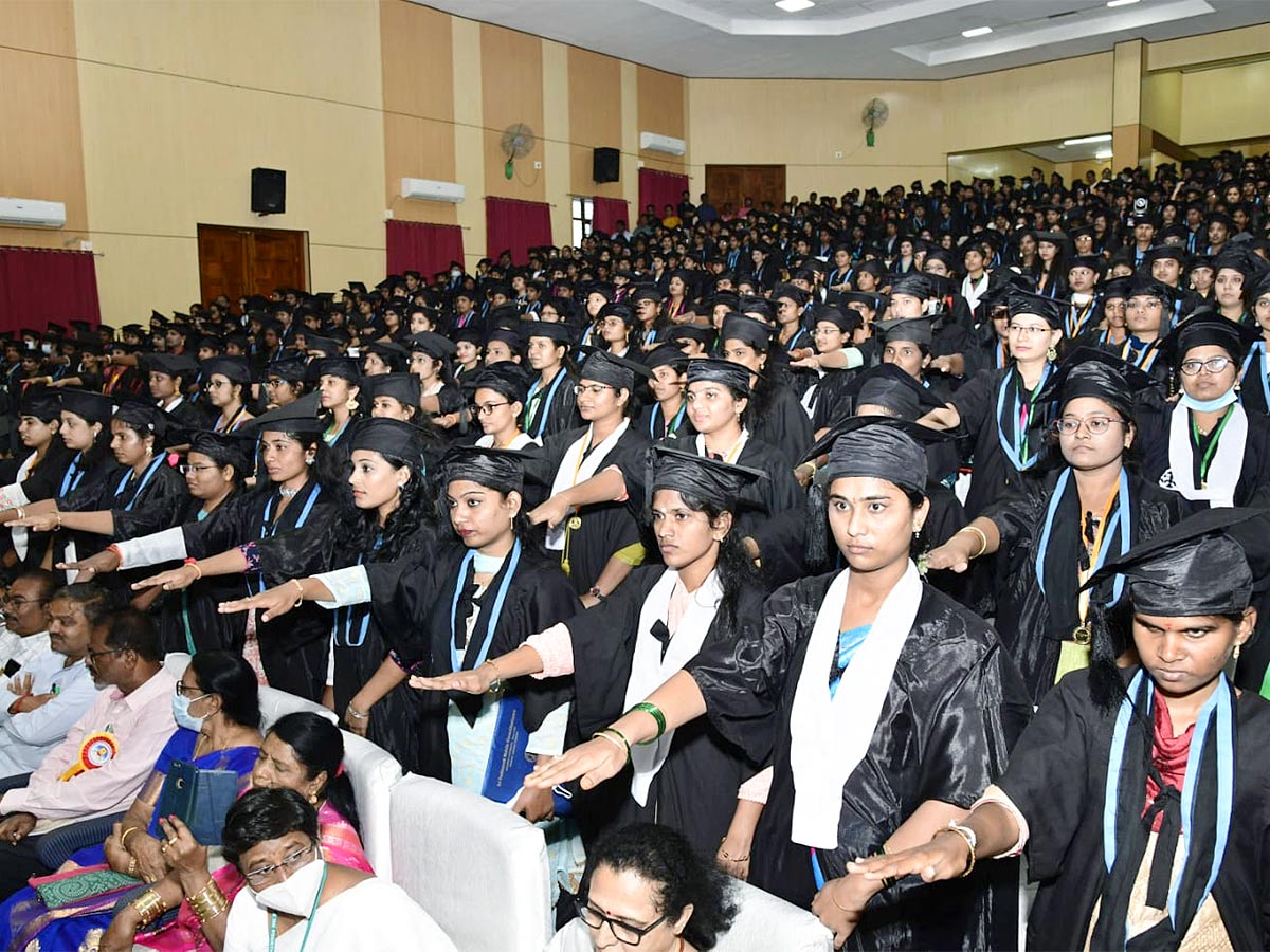 AP Governor participated in 19th and 20th Convocation of Sri Padmavathi Mahila Viswavidyalayam - Sakshi24
