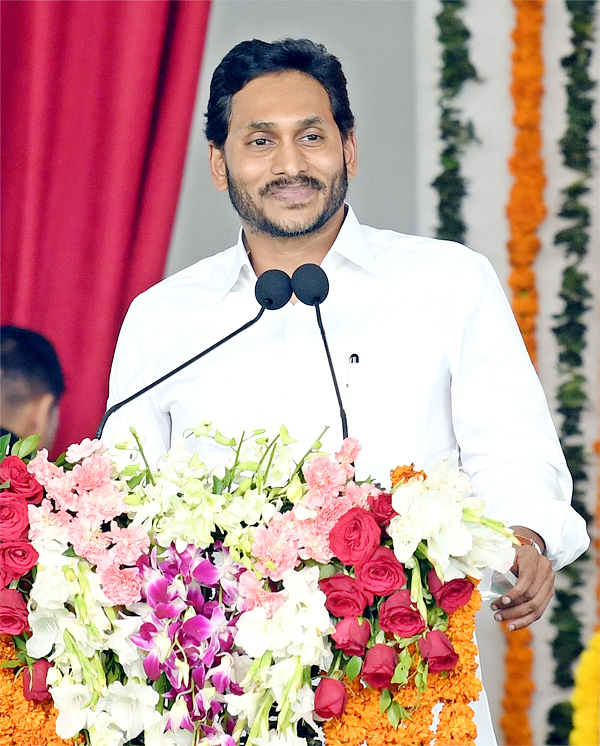 Prime Minister Narendra Modi Visakhapatnam Tour Photos - Sakshi16
