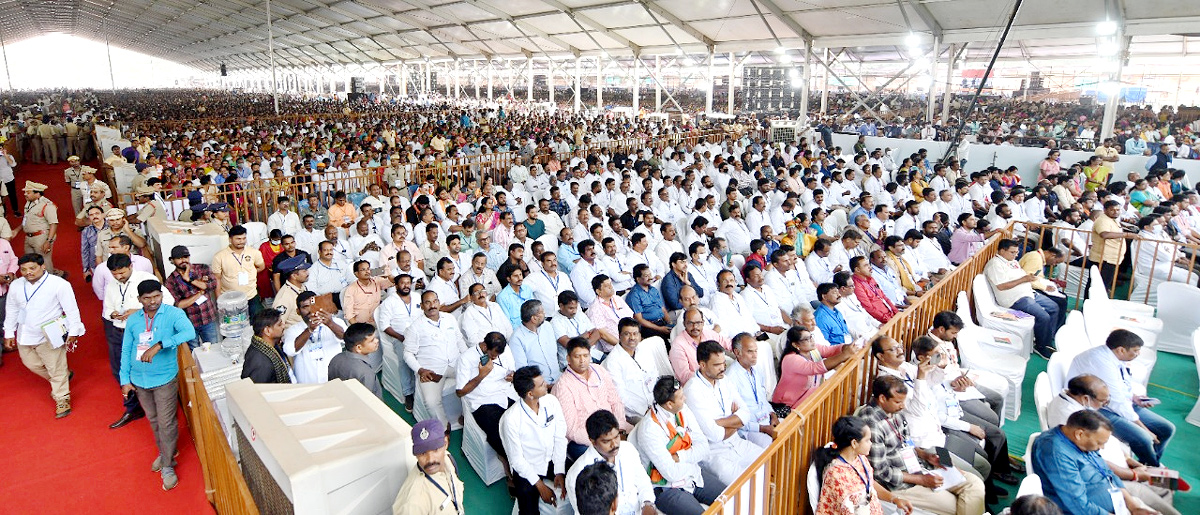 Prime Minister Narendra Modi Visakhapatnam Tour Photos - Sakshi20