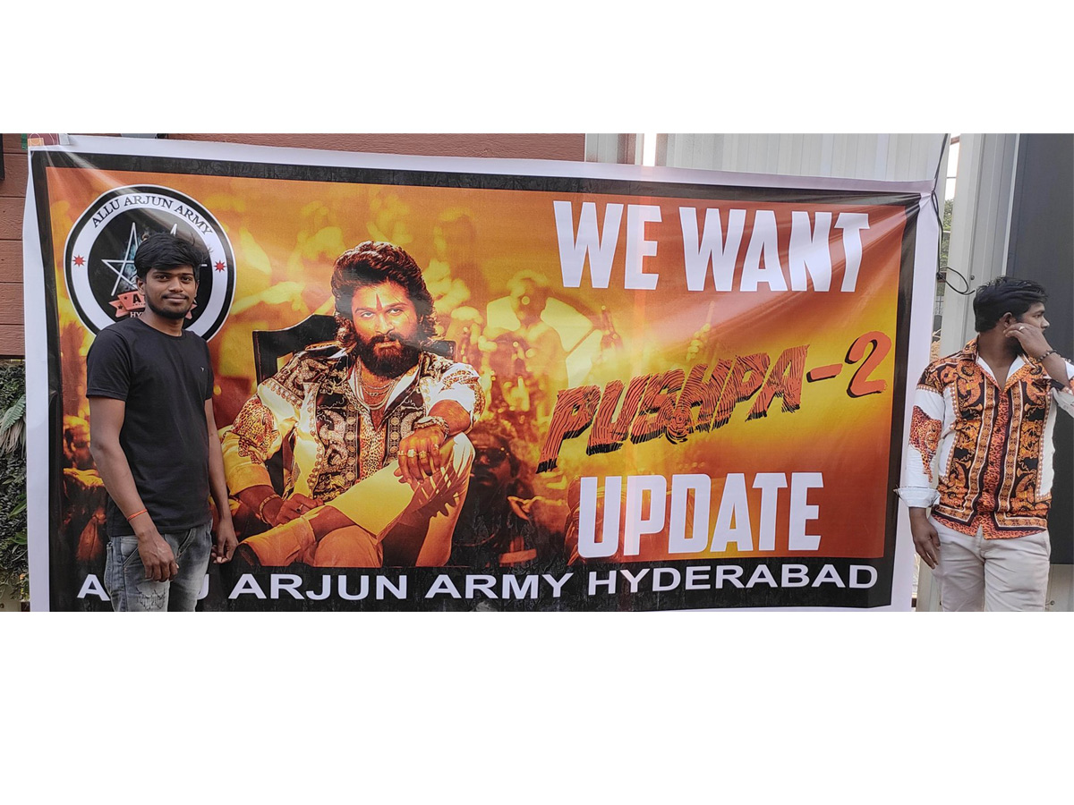 Allu Arjun fans protest about Pushpa 2 update Photo Gallery - Sakshi5