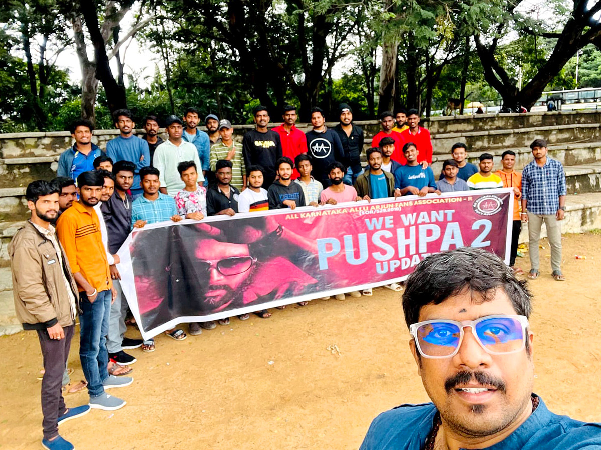 Allu Arjun fans protest about Pushpa 2 update Photo Gallery - Sakshi6