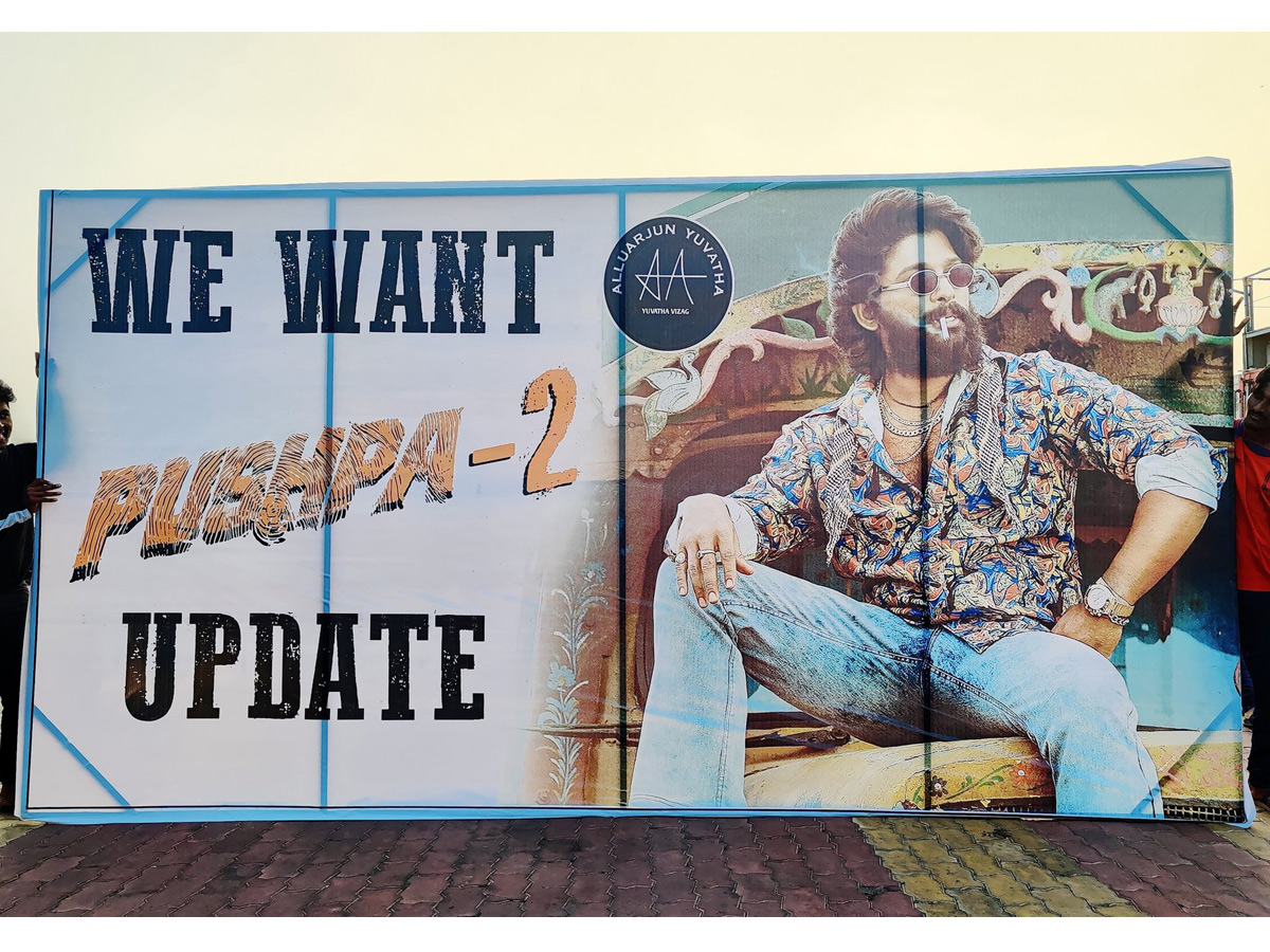 Allu Arjun fans protest about Pushpa 2 update Photo Gallery - Sakshi8