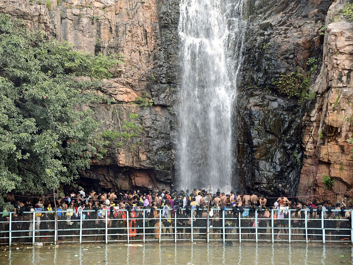 Karthika Pournami Devotees Rush At Kapila Theertham In Tirupati - Sakshi10