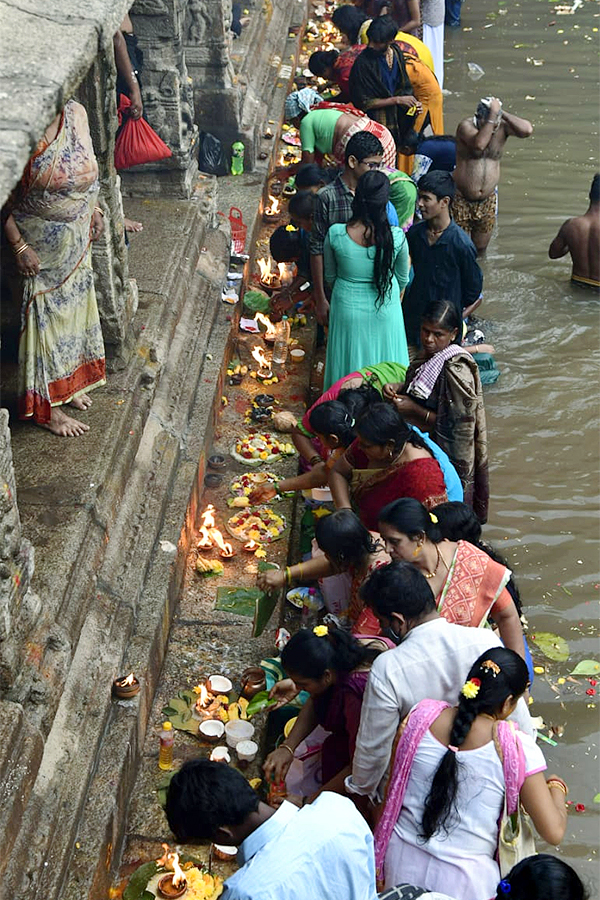 Karthika Pournami Devotees Rush At Kapila Theertham In Tirupati - Sakshi22