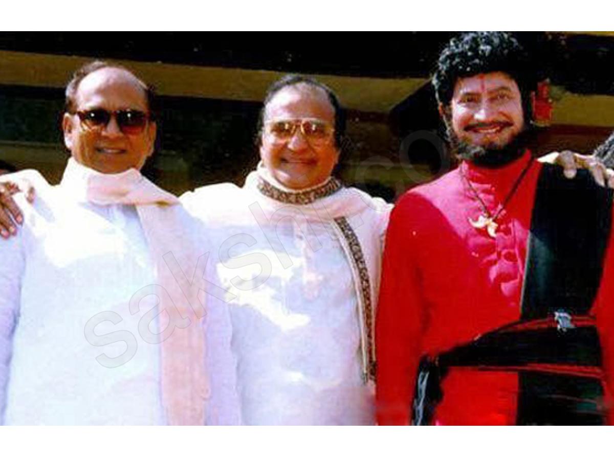 Super Star Krishna Rare And Unseen Photos - Sakshi13