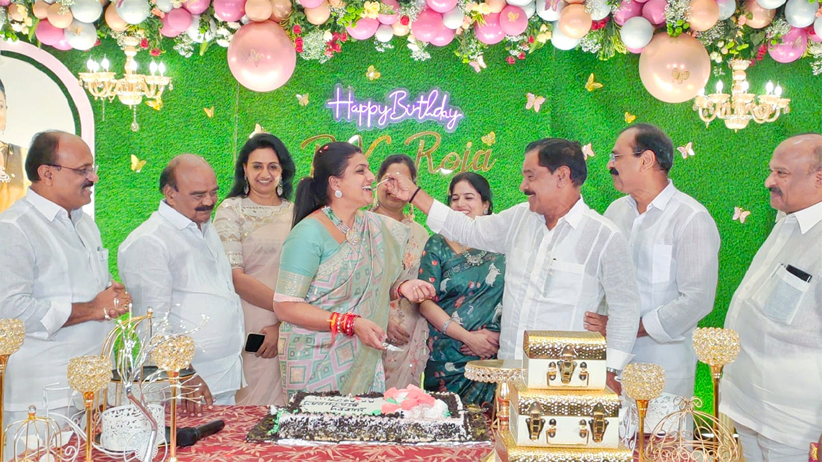 AP Tourism Minister RK Roja Birthday Celebration Photos - Sakshi9