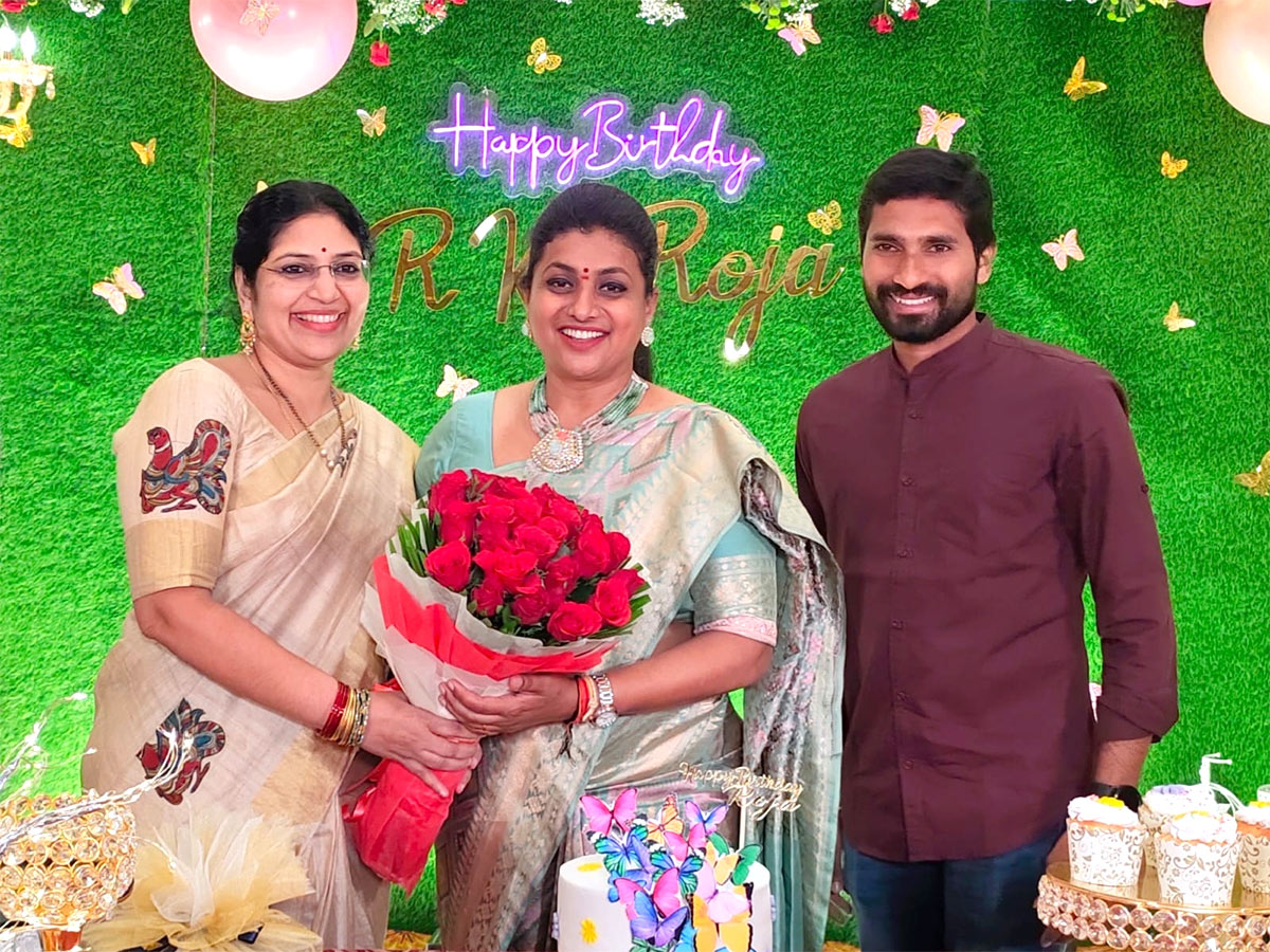 AP Tourism Minister RK Roja Birthday Celebration Photos - Sakshi22