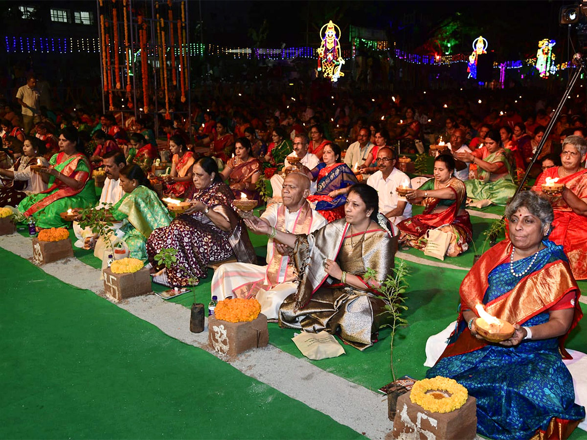 KARTHIKA MAHA DEEPOTSAVAM ORGANISED BY TTD - Sakshi1