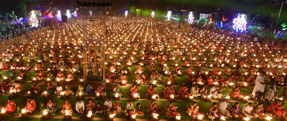 KARTHIKA MAHA DEEPOTSAVAM ORGANISED BY TTD - Sakshi10