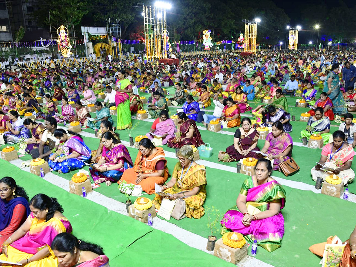 KARTHIKA MAHA DEEPOTSAVAM ORGANISED BY TTD - Sakshi12
