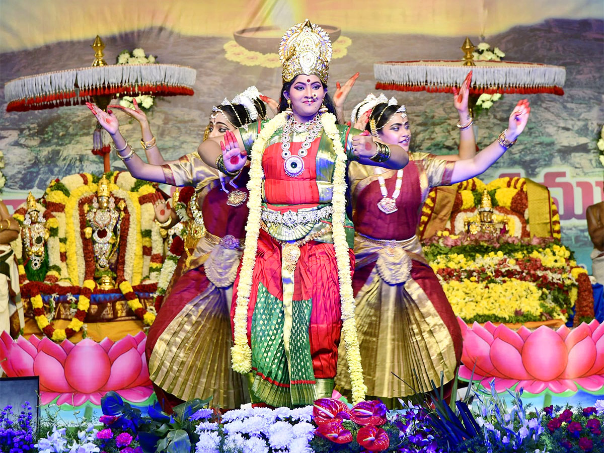 KARTHIKA MAHA DEEPOTSAVAM ORGANISED BY TTD - Sakshi27