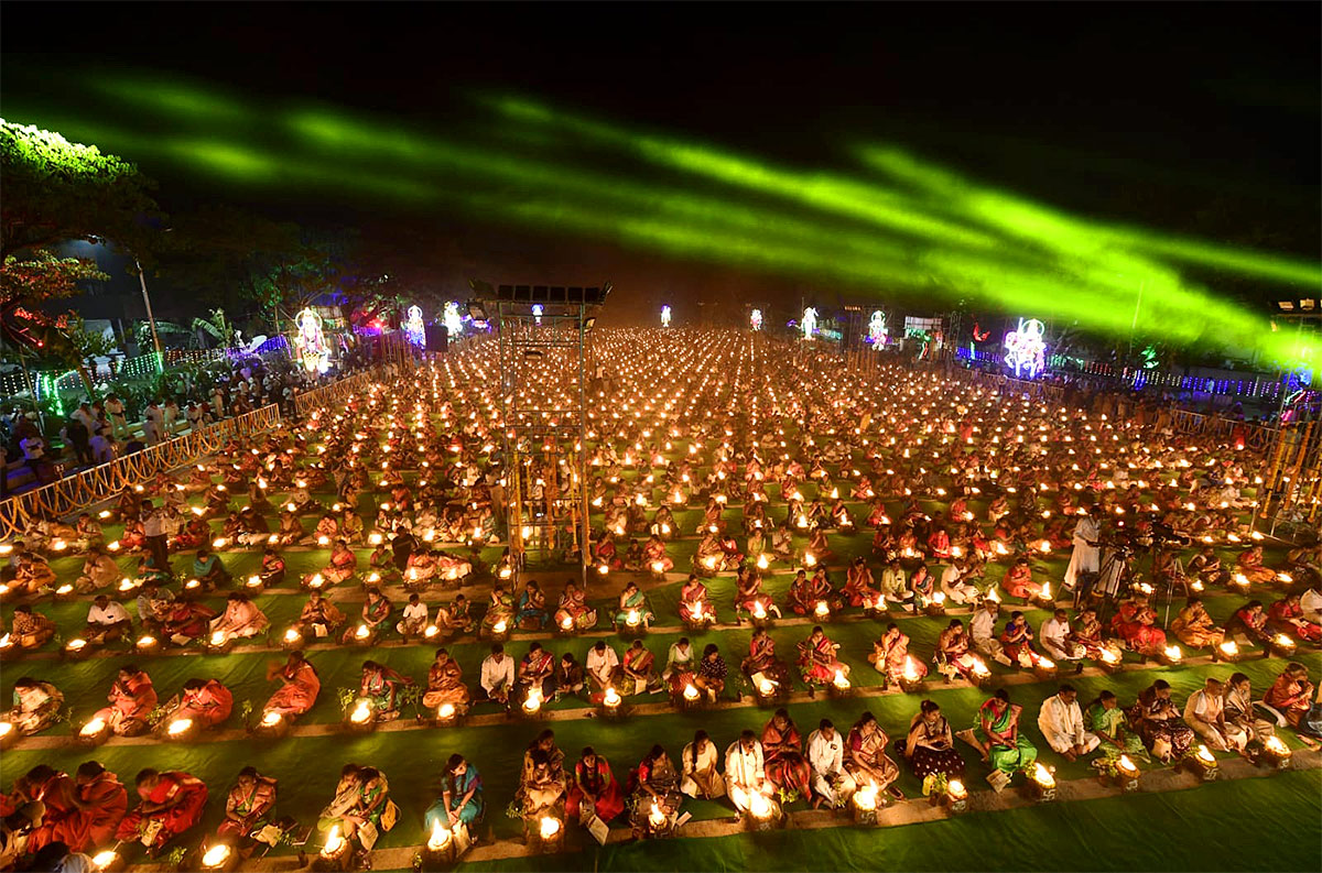 KARTHIKA MAHA DEEPOTSAVAM ORGANISED BY TTD - Sakshi4