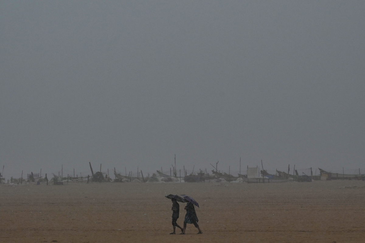 Heavy Rain Lashes in Tamil Nadu - Sakshi11
