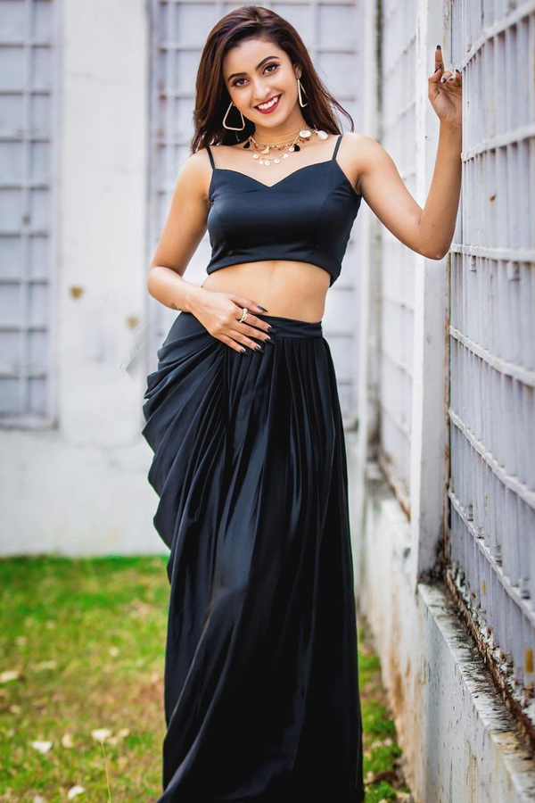 Deepika Pilli Enjoys Vacation In Maldives - Sakshi13