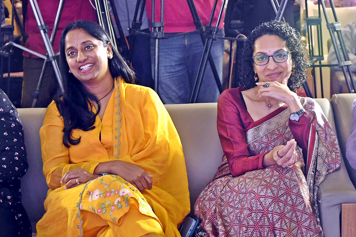 Meet Cute Pre Release Event Photos  - Sakshi18