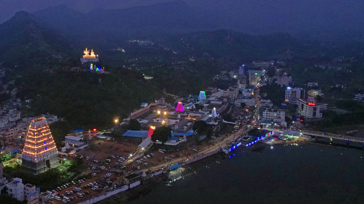 Srikalahasti Swarnamukhi Nadi Deepa harathocchavam - Sakshi2