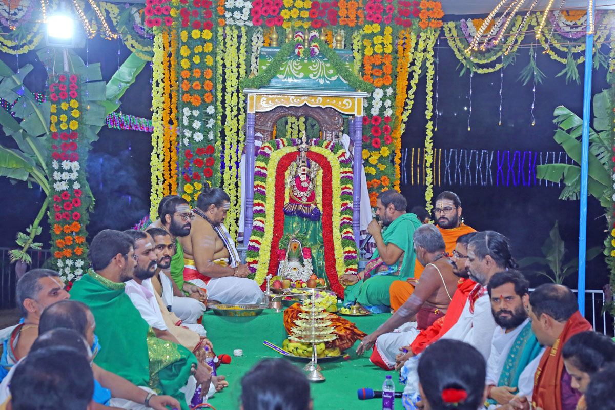 Srikalahasti Swarnamukhi Nadi Deepa harathocchavam - Sakshi21