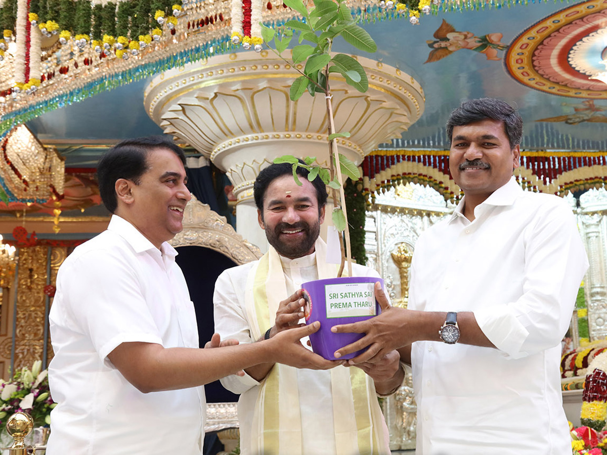 Sri Sathya Sai Baba Birthday Celebrations  - Sakshi16