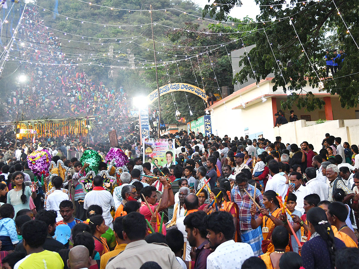 Anantha Padmanabha Kondametla Deepotsavam in Visakhapatnam - Sakshi11