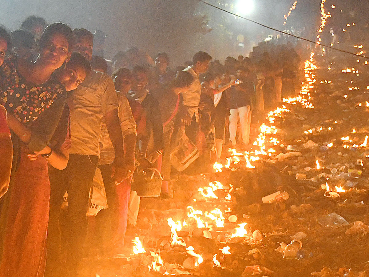 Anantha Padmanabha Kondametla Deepotsavam in Visakhapatnam - Sakshi8