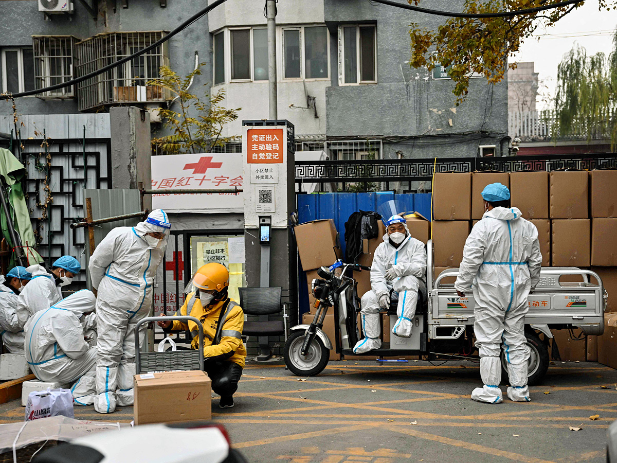 China Announces lockdown Due To Covid 19 cases Photo Gallery - Sakshi7