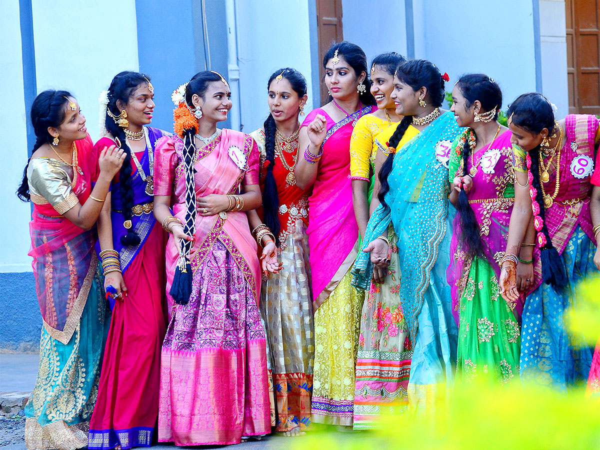 Telugu Ammayi Fashion Show in Maris Stella College Vijayawada - Sakshi3