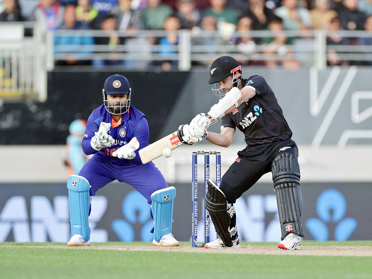 New Zealand beat India by seven wickets in first ODI PHoto Gallery - Sakshi11
