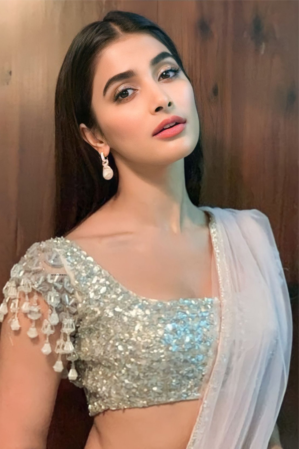 Tollywood Heroine Pooja Hegde Photos - Sakshi13