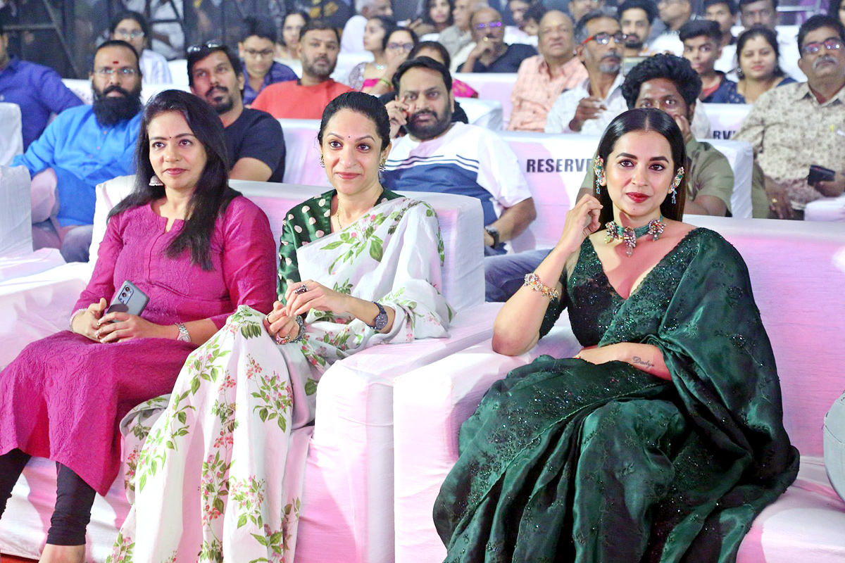 Hit 2 Movie Pre Release Event Photos  - Sakshi26