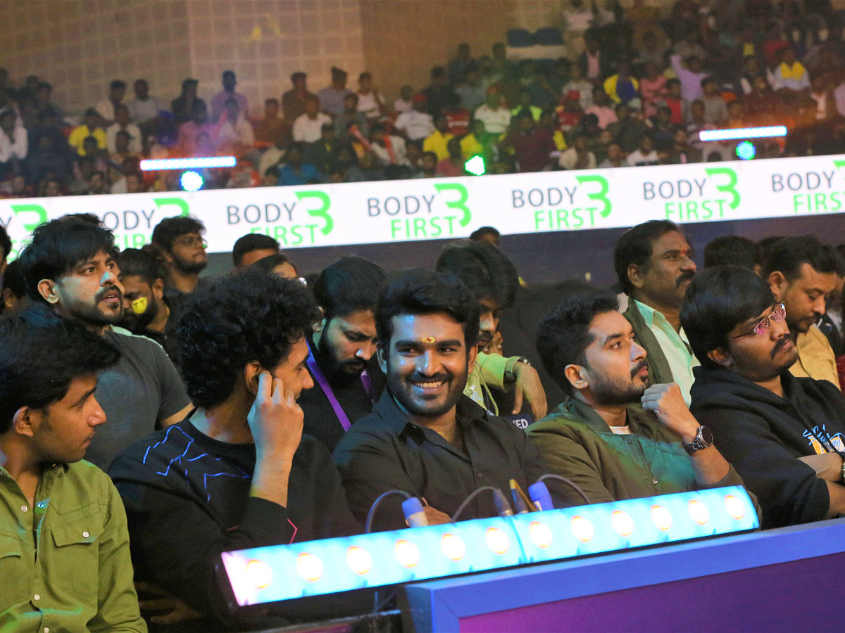 Pro Kabaddi 2022 in Hyderabad Gachibowli Stadium - Sakshi6