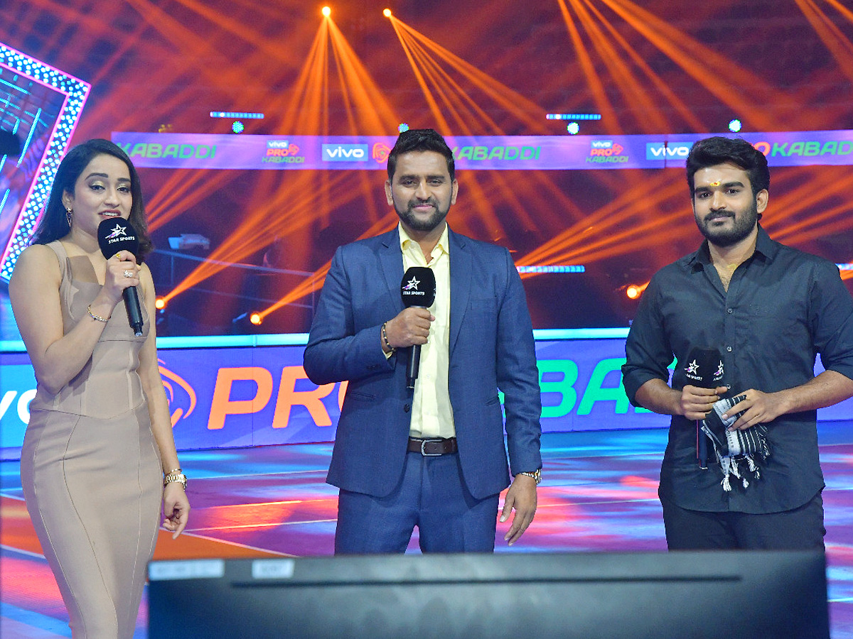 Pro Kabaddi 2022 in Hyderabad Gachibowli Stadium - Sakshi7