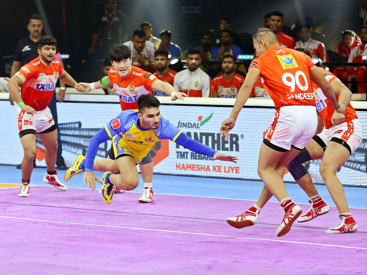Pro Kabaddi 2022 in Hyderabad Gachibowli Stadium - Sakshi9