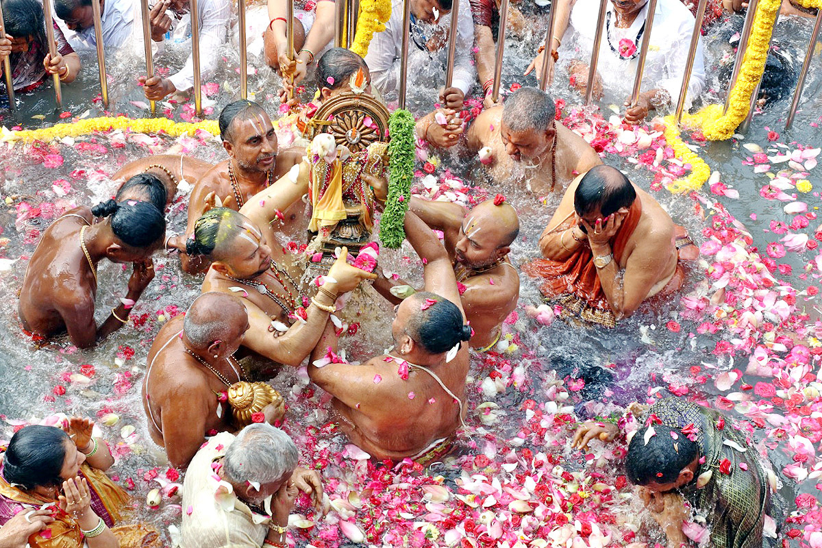 Padmavathi Ammavari karthika Brahmotsavam 2022 - Sakshi18
