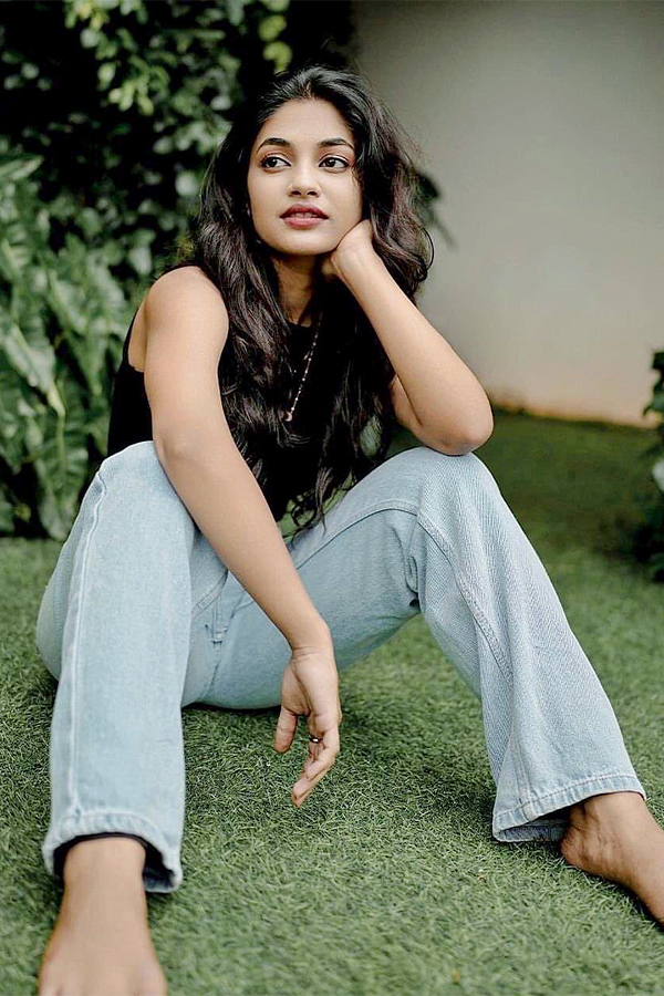 Love Today Movie Fame Actress ivana Photos - Sakshi19