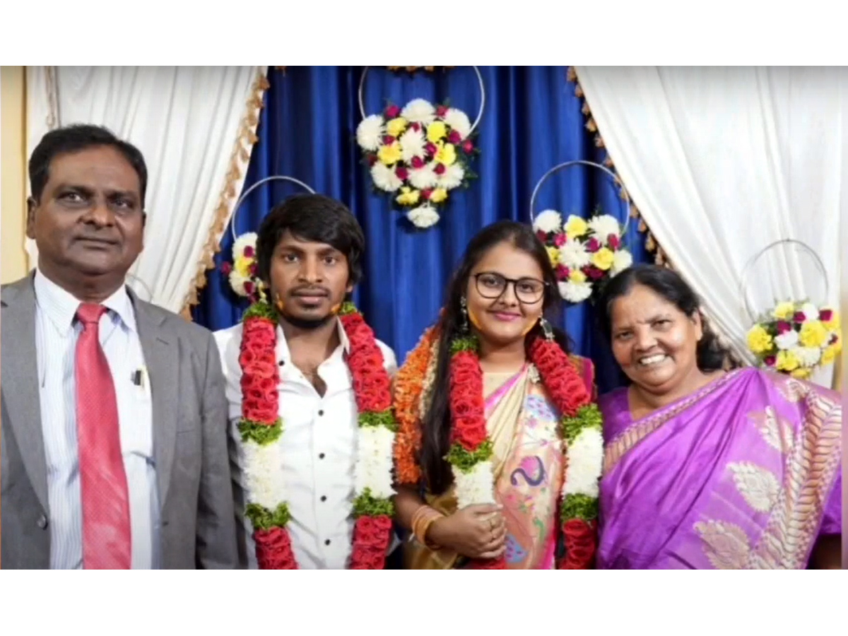 Yadamma Raju Got Engaged To Stella Photo Gallery - Sakshi7